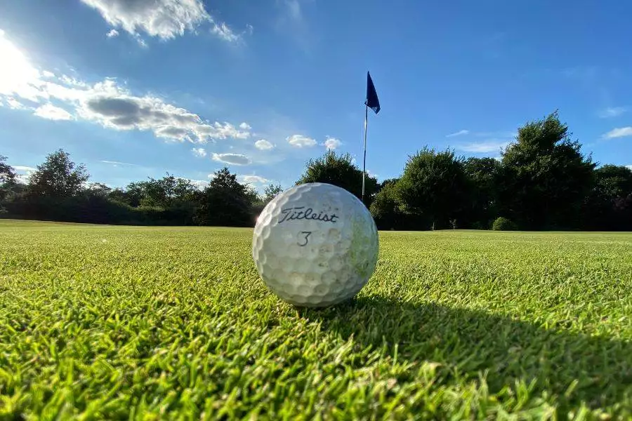 Titleist ProV 1