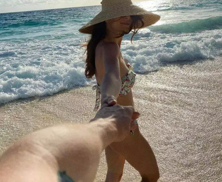 Maria Verchanova - On the beach